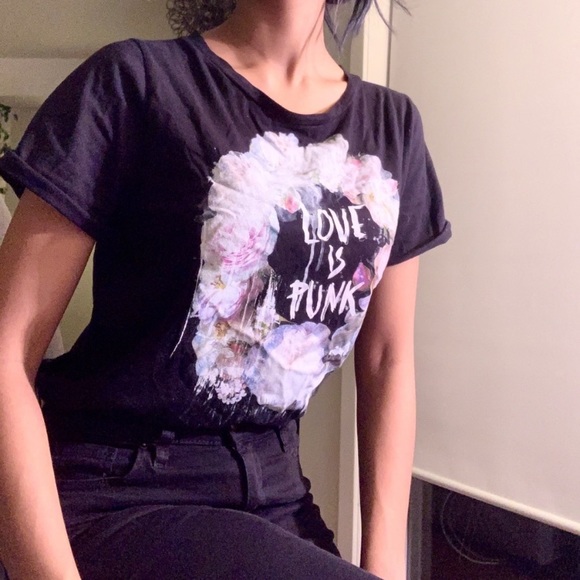 Zara “Love Is Punk” T-shirt Size Small - Picture 2 of 10
